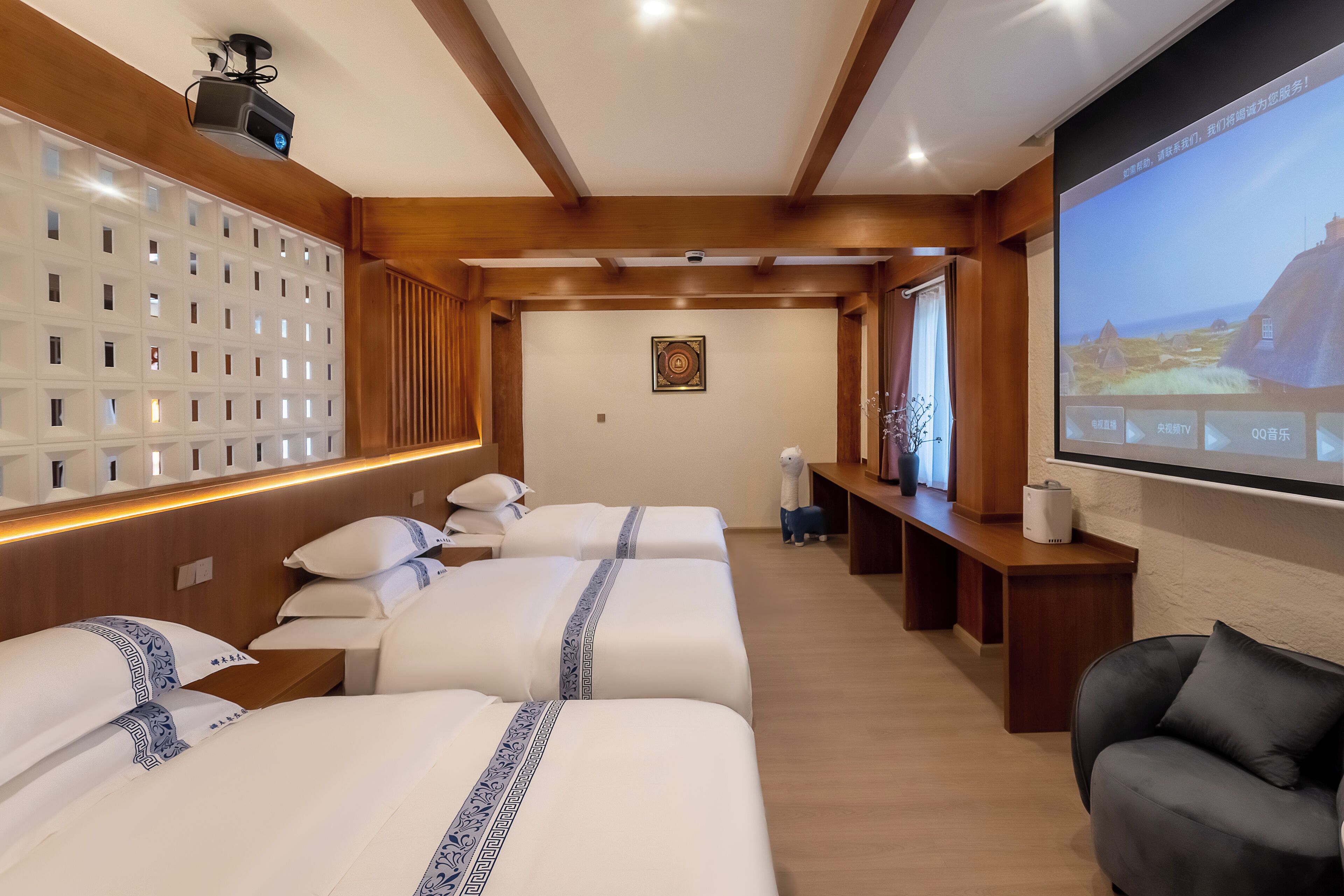 Habitación exclusiva con 2 camas individuales, vista al jardín | Decoración personalizada, insonorización y wifi gratis 