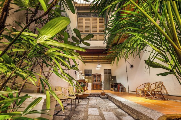 Interior - Cheong Fatt Tze - The Townhouses (George Town)