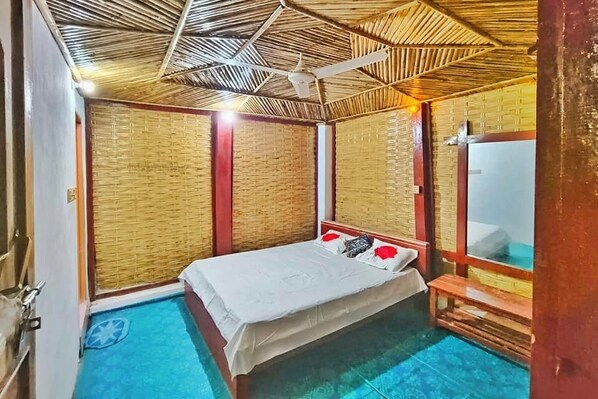 Deluxe Double Room, Beach View | View from room