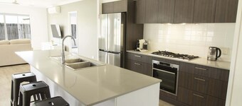 Spacious 4-Bed House in Leafy Plainland