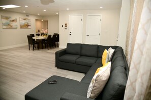 Smart-TV, peis og bordtennis