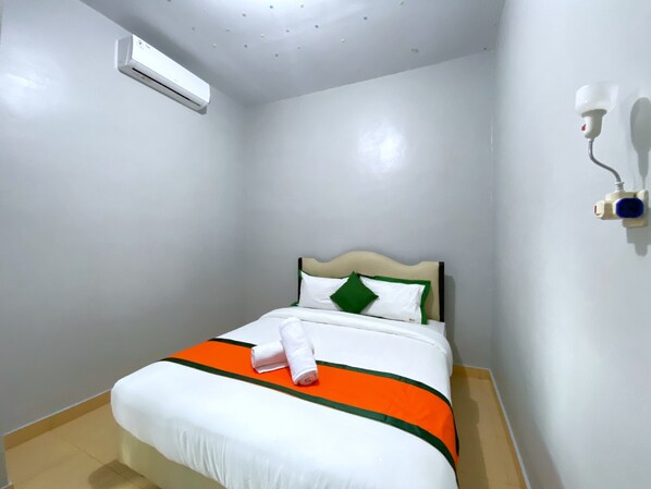 Basic Double Room, Non Smoking, Pets not allowed