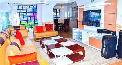 Majestic Airport Villa