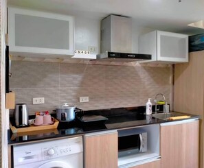 Mikrobølgeovn og kokeplater