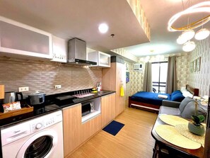 Mikrobølgeovn og kokeplater