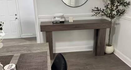 Beautiful 2-bedroom house with AC in charming Louisville