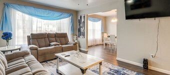 10 Mi to National Harbor: Family-Friendly Home