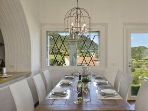 Dining - Li Conchi 13 – Family-Friendly Villa Near Pool and Beach (Castiadas)