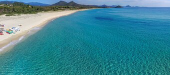 Li Conchi 13 – Family-Friendly Villa Near Pool and Beach