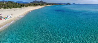 Li Conchi 13 – Family-Friendly Villa Near Pool and Beach