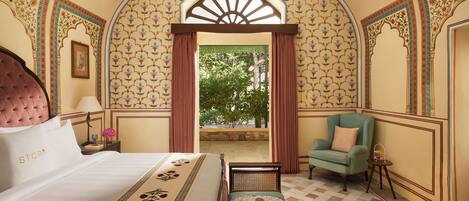 Chambre (xAPI Product Enabler) | Literie de qualité, minibar, coffre-fort pour ordinateur portable