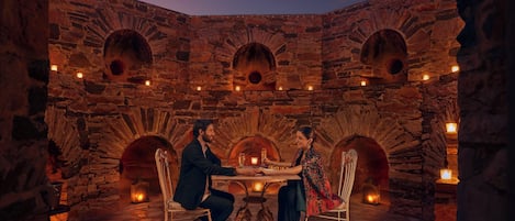 Couples’ dining