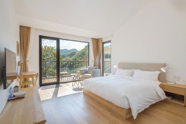 Romantic Suite, Hill View | View from room