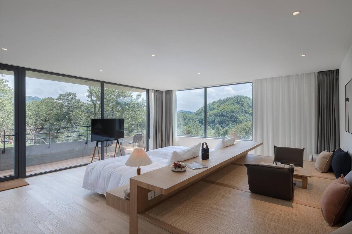 Family Twin Room, Hill View | Desk, laptop workspace, blackout drapes, iron/ironing board