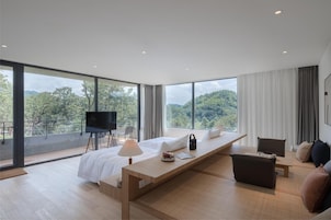 家庭双床房, 山景 | 羽绒被、遮光窗帘、熨斗/熨板、免费 WiFi