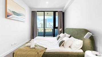 Iron/ironing board, travel cot, WiFi, bed sheets