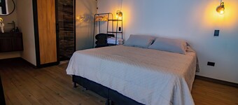 Quaint 1-bedroom cabin in tranquil Versalles perfect for relaxing