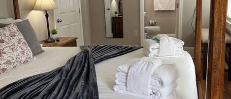 Fer et planche Ă repasser, Wi-Fi, literie fournie