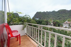 Terrace/patio - Cat Ba Countryside Homestay (Hai Phong)