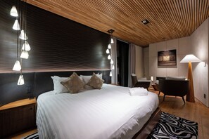 Chalet Mewah, 4 kamar tidur, balkon, tepi gunung | Seprai premium dan seprai linen