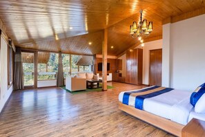 Superior Family Room | Blackout curtains, free WiFi - Moustache Select Manali (Manali)