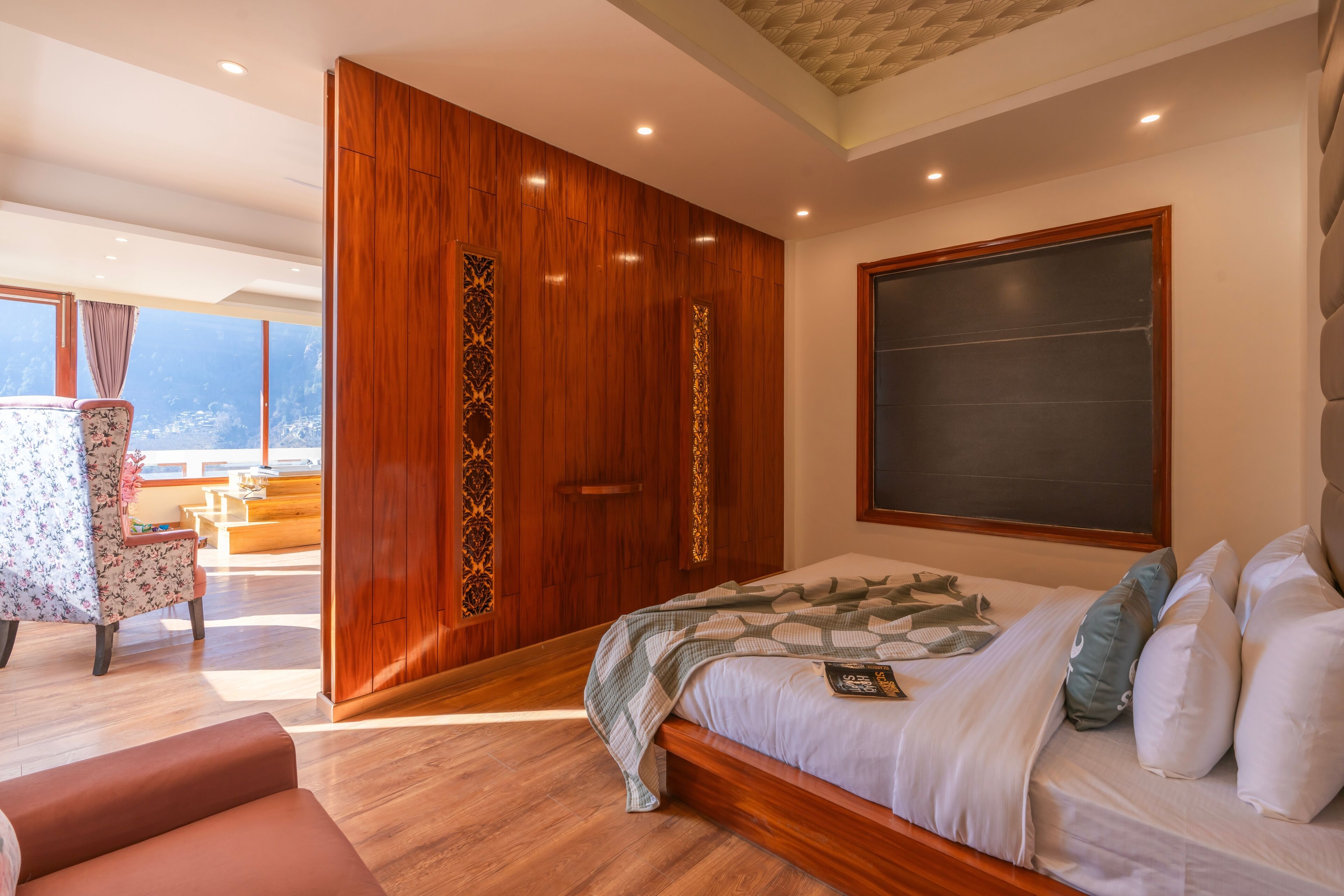 Junior Suite | Blackout drapes, free WiFi