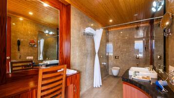 Serenity Suite | Bathroom | Shower, free toiletries, towels, shampoo