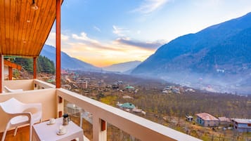 King Room with Balcony | Balcony