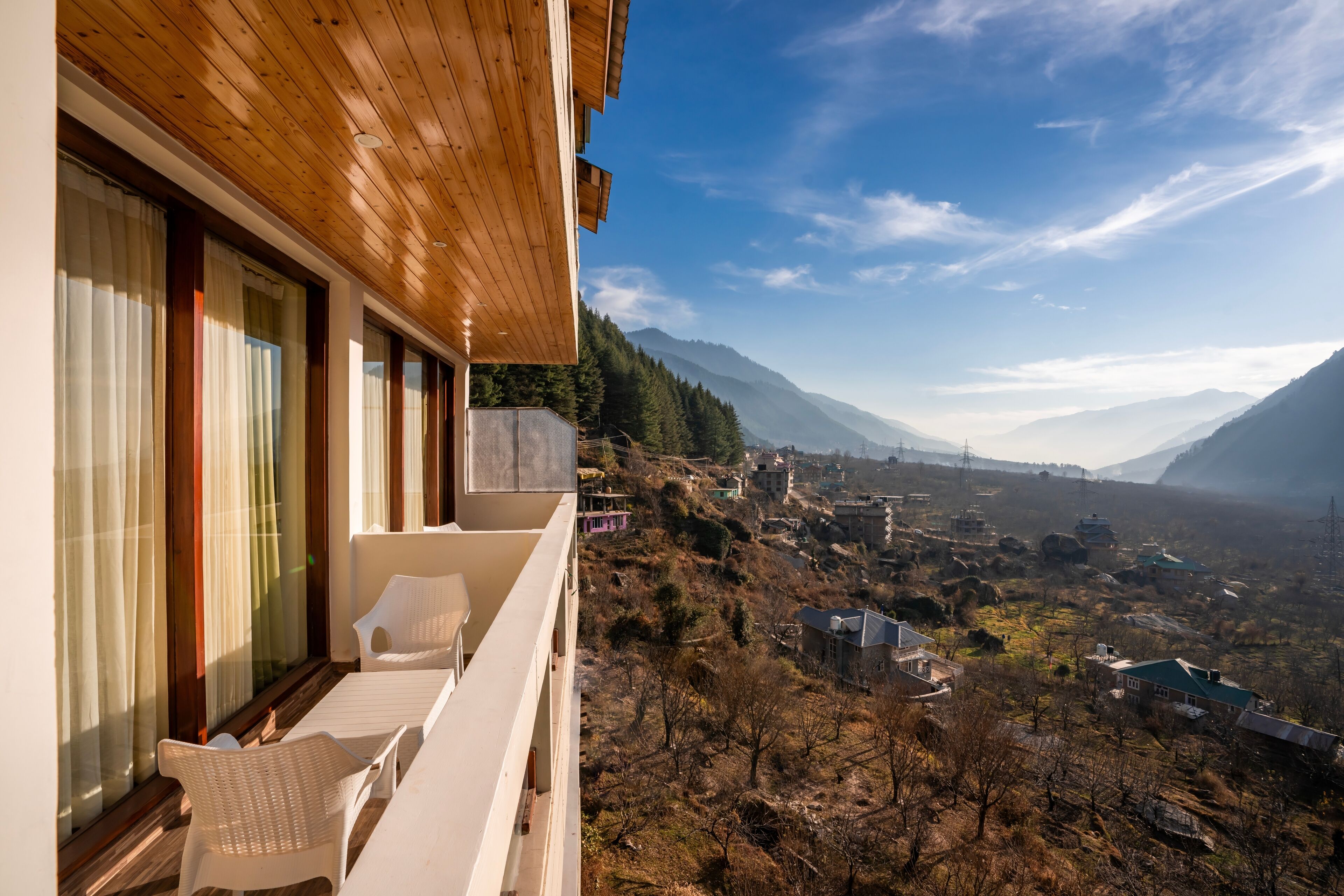 Superior Room with balcony | วิวระเบียง