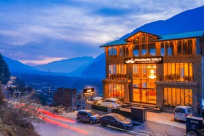 Front of property - Moustache Select Manali (Manali)