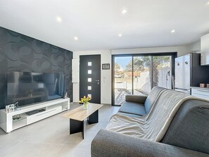 TV - La Houle by Interhome (La Bernerie-en Retz)