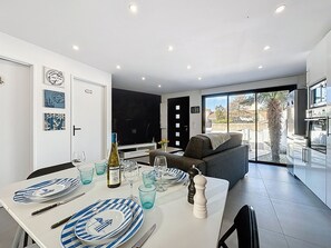 Dining - La Houle by Interhome (La Bernerie-en Retz)