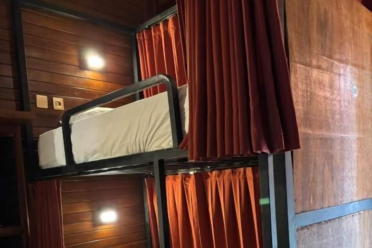 Sovsal | Värdeförvaringsskåp på rummet, mörkläggningsgardiner och gratis wi-fi