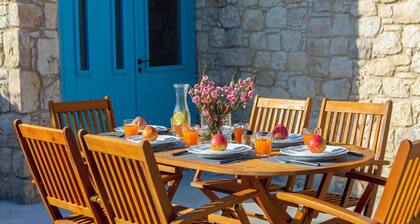 AKAMANTIDA PLATEA 2. Country house of the 1900s. Restored to its authentic charm