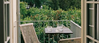 Remise am Mühlenberg - Holiday home with large garden & bathing jetty on the Havel