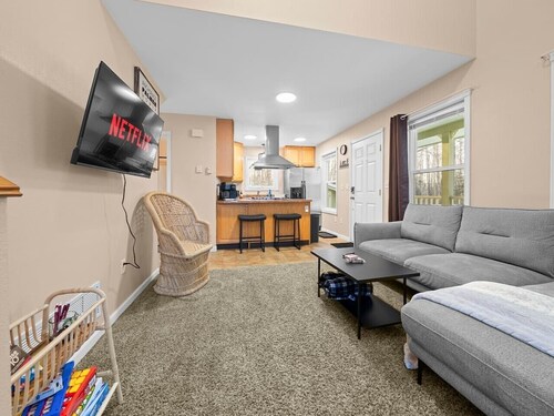 Clean & Cozy | Pet Friendly Cabin at Hatcher Pass