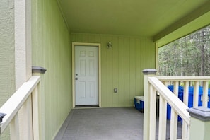 Property grounds - Clean & Cozy | Pet Friendly Cabin at Hatcher Pass (Palmer)