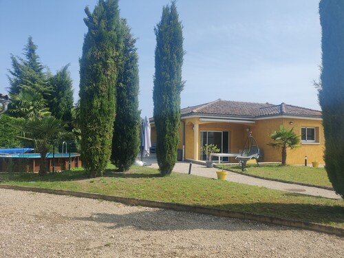 Room - Saint Marcel near Chalon sur Saône and Framatome