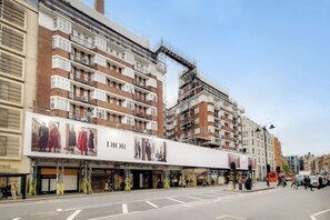 Exterior - Princess Court Residences (London)