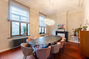 Dining - Picturesque mansion with garden in Tongeren (Tongeren)