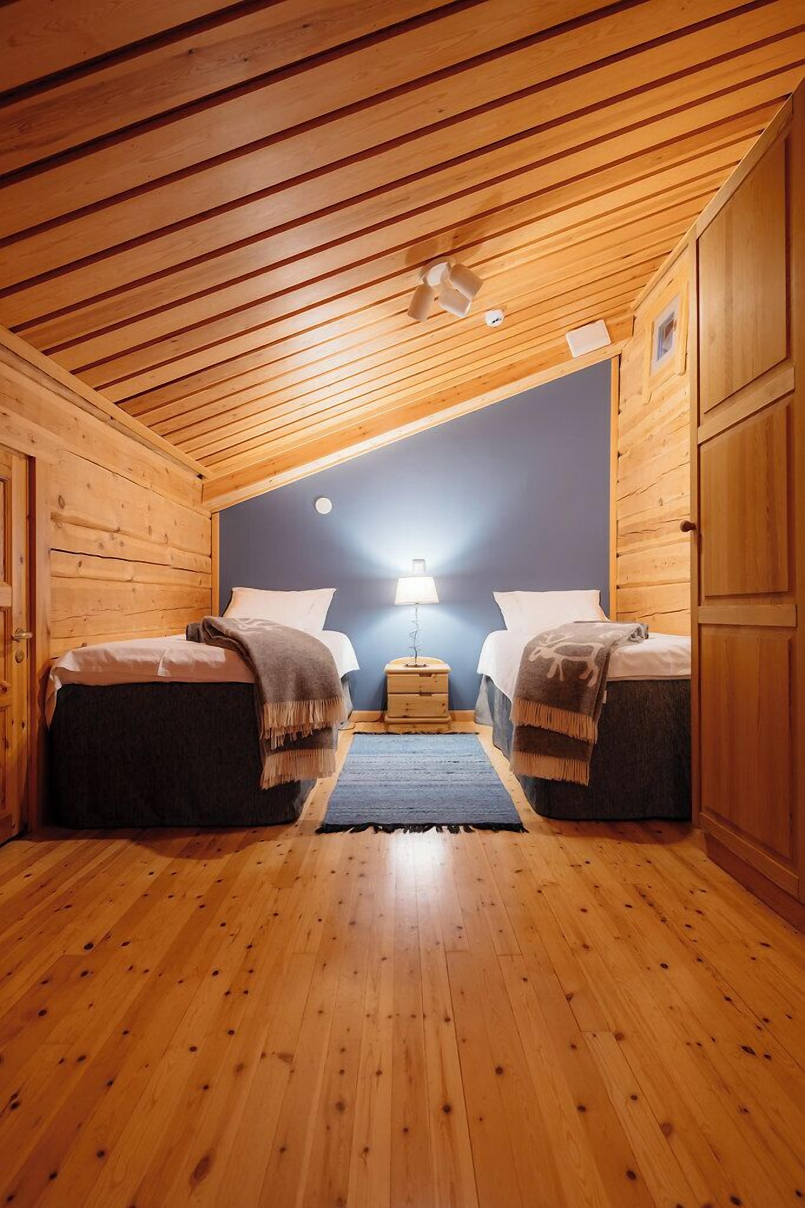 公寓, 厨房, 庭院景观 | 办公桌、遮光窗帘、熨斗/熨衣板、免费 WiFi