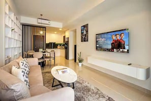 Family Suite, 3 Bedrooms, City View, Executive Level