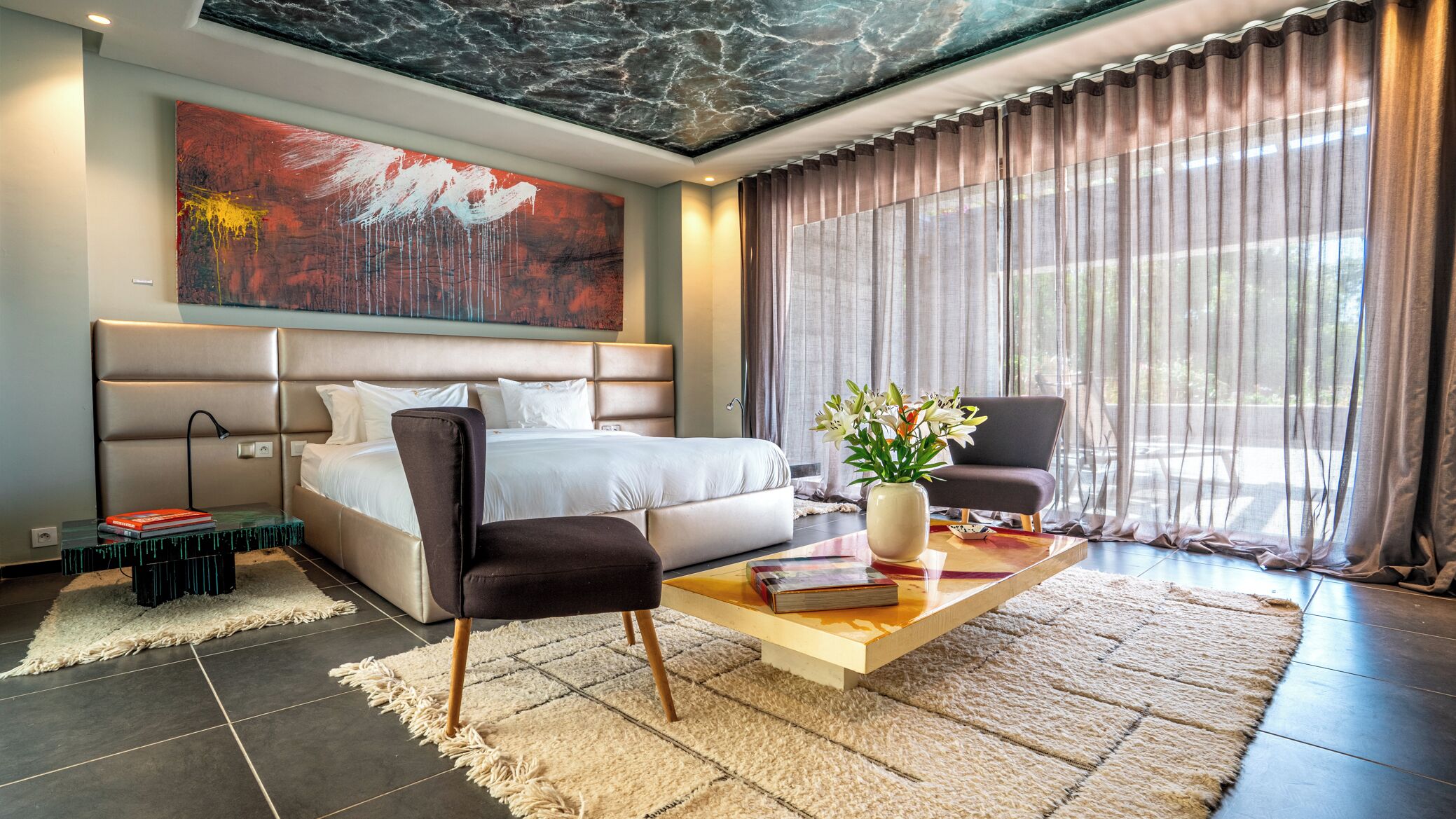 Minibar, cunas gratuitas y wifi gratis 