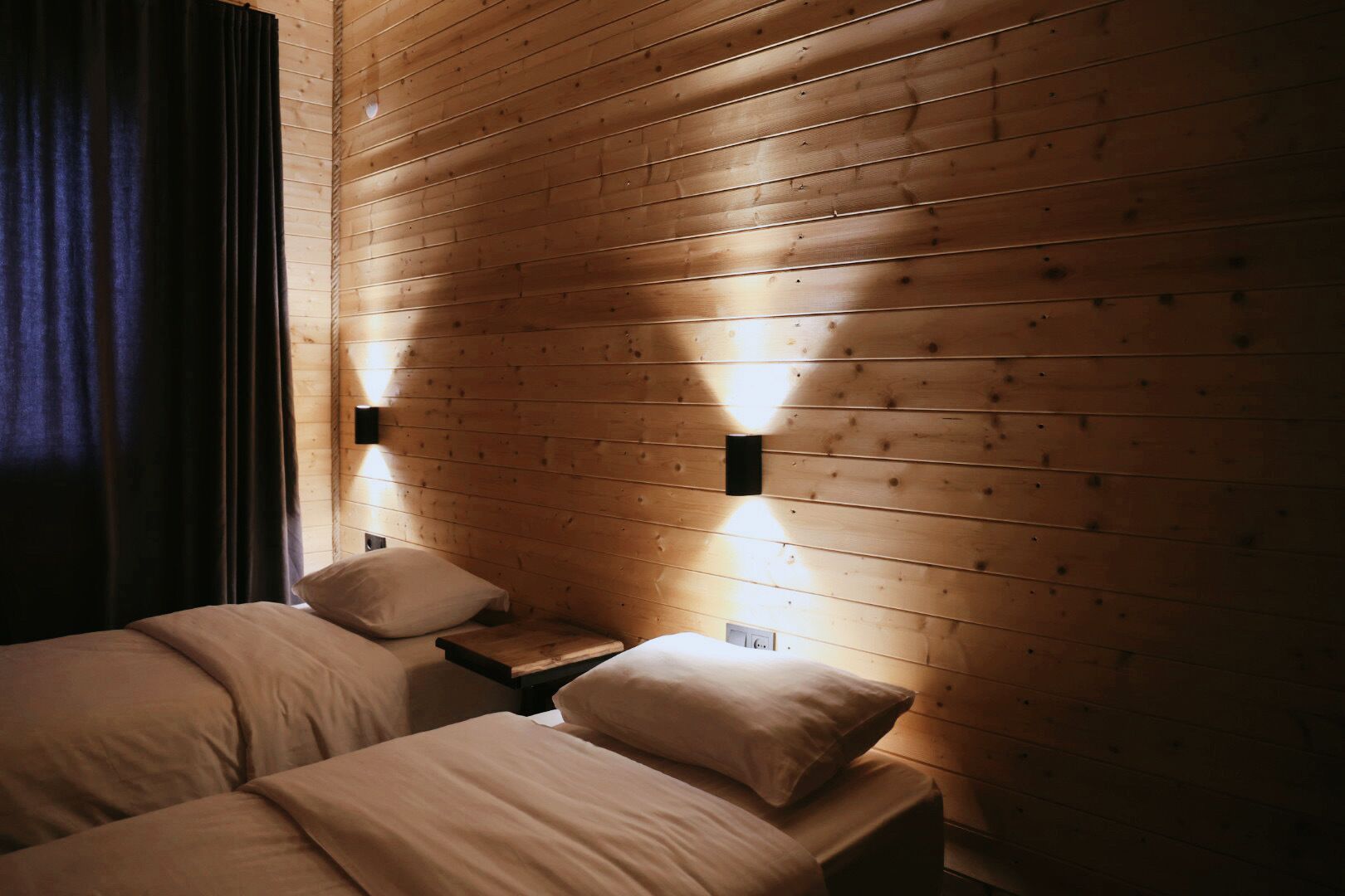 Traditional Cottage, Pool View | Desk, free WiFi