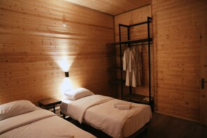 ทราดิชันนัลคอทเทจ, วิวสระว่ายน้ำ | โต๊ะทำงาน, Wi-Fi ฟรี