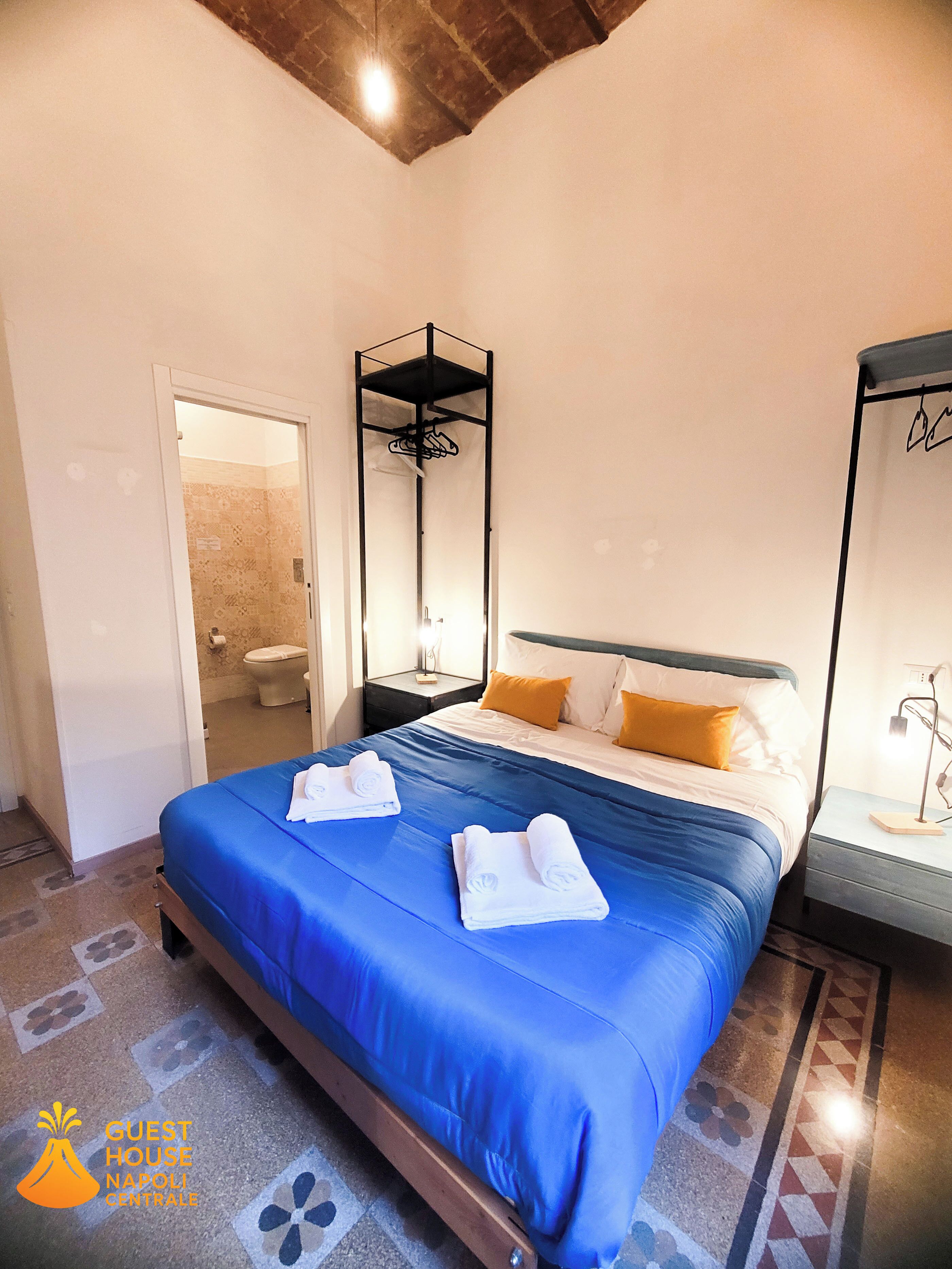 Doppelzimmer | Schreibtisch, laptopgeeigneter Arbeitsplatz, Verdunkelungsvorhänge