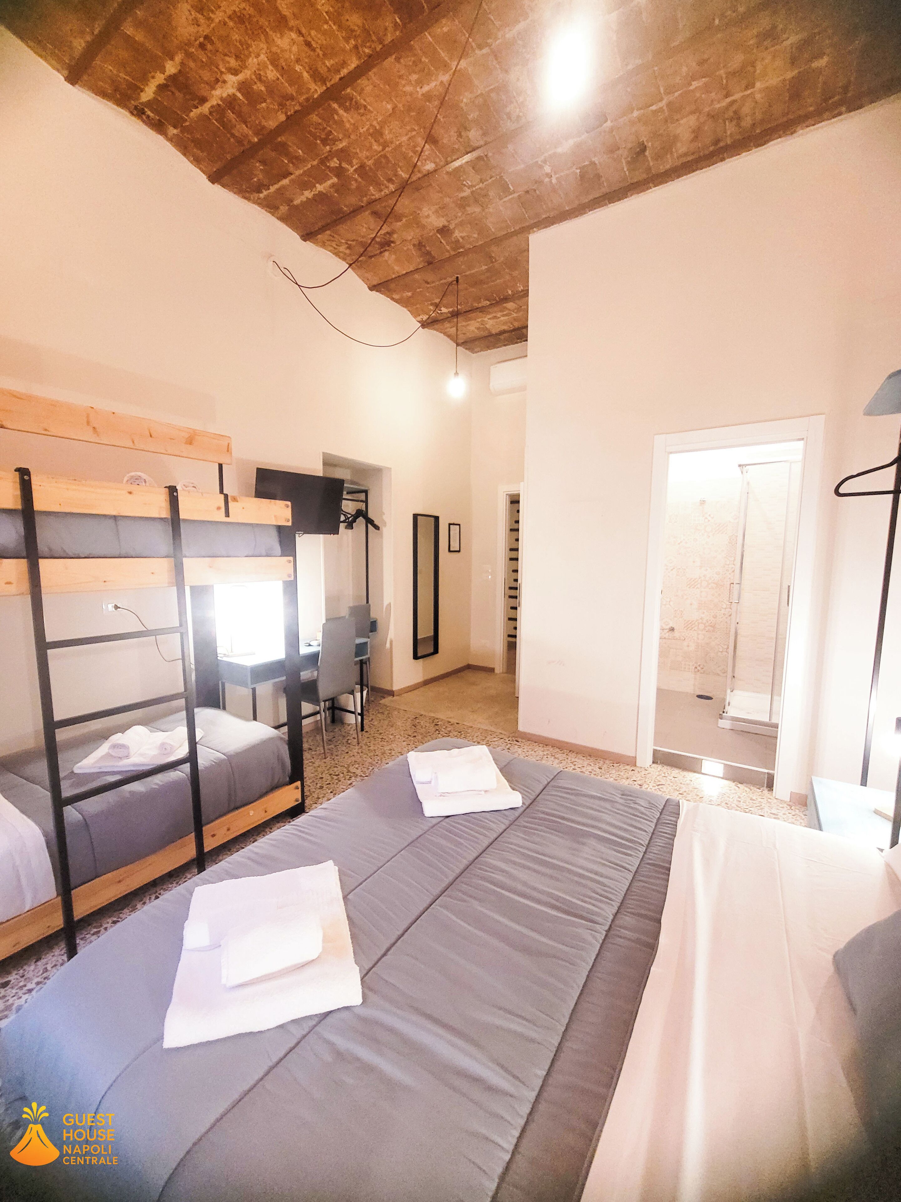 Quadruple Room | Desk, laptop workspace, blackout drapes, soundproofing