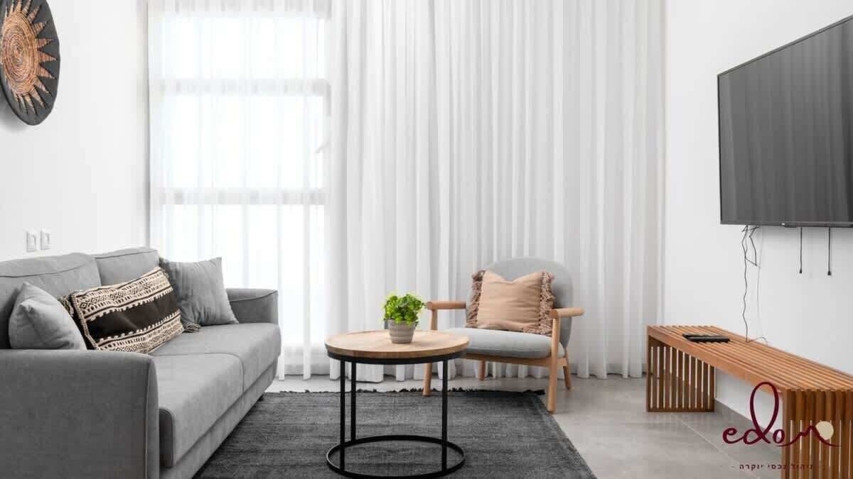 Fernseher, Arbeitsbereiche