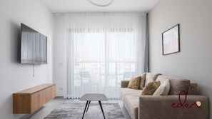 TV, offices - דירה משפחתית מרווחת במיקום מרכזי - By Edomlux (Eilat)