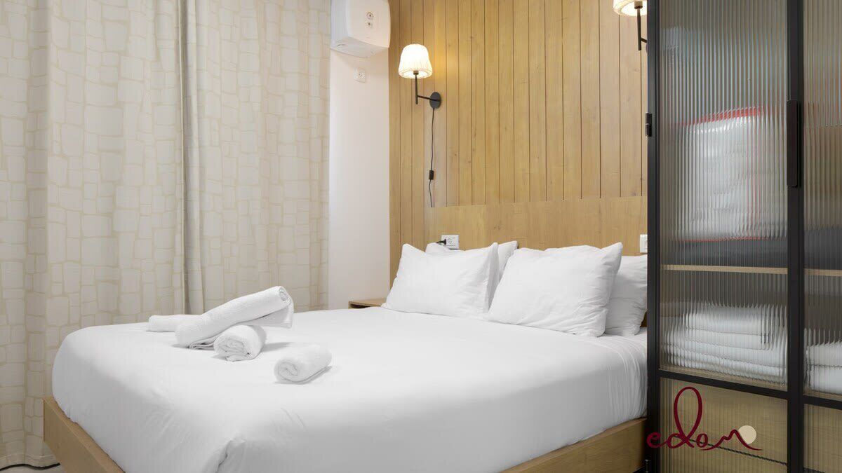 Schreibtisch, WLAN, Bettwäsche